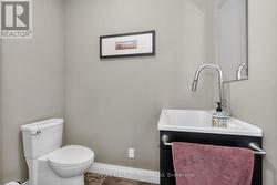 2PC BATH OFF MUDROOM -
