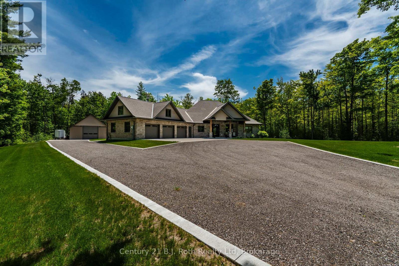 LOADS OF PARKING - 291 Concession Road 8 E, Tiny, ON - Outdoor With View