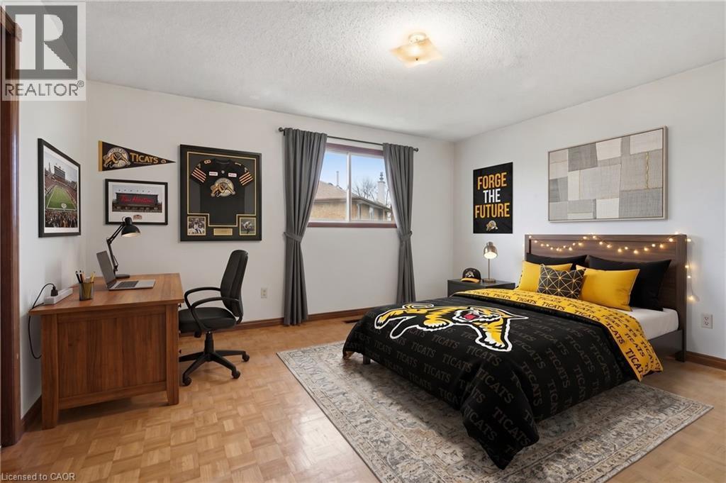 Virtually Staged - 60 Rexford Drive, Hamilton, ON - Indoor Photo Showing Bedroom