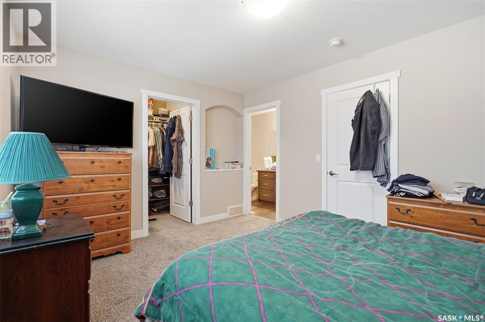 556 Pringle Crescent, Saskatoon, SK - Indoor Photo Showing Bedroom