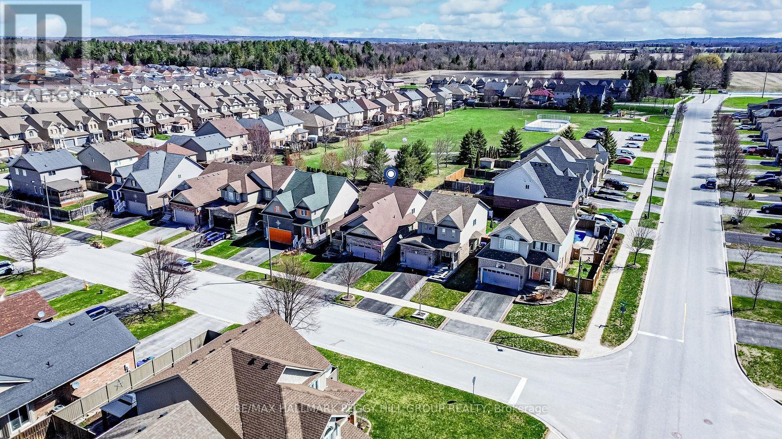 11 Red Cedar Lane, Essa, ON - Outdoor