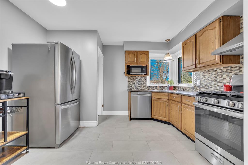42 Grace, Leamington, ON