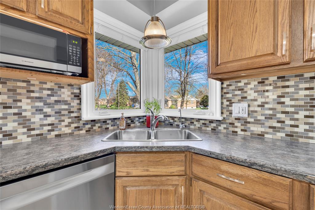 42 Grace, Leamington, ON