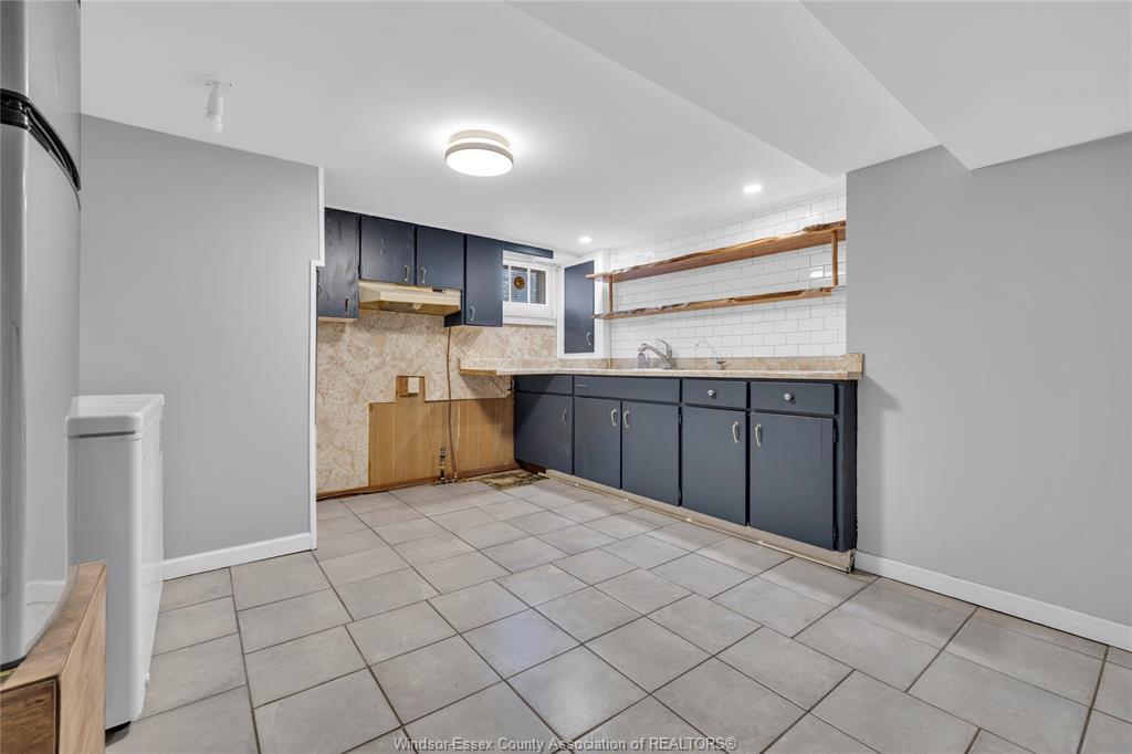42 Grace, Leamington, ON
