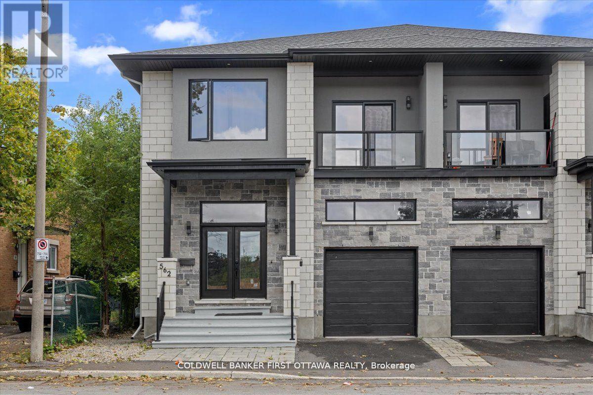 562 Queen Mary Street, Ottawa, ON - Outdoor With Facade