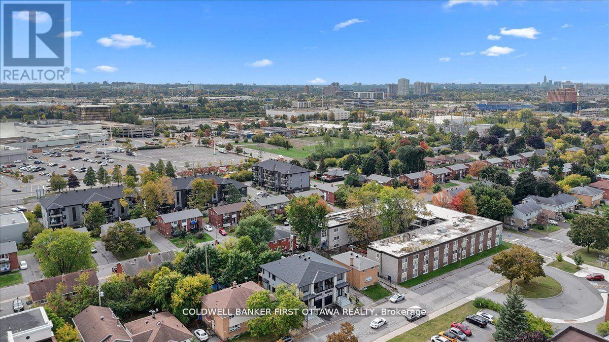 562 Queen Mary Street, Ottawa, ON - Outdoor With View