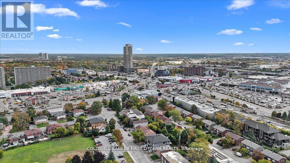 562 Queen Mary Street, Ottawa, ON - Outdoor With View