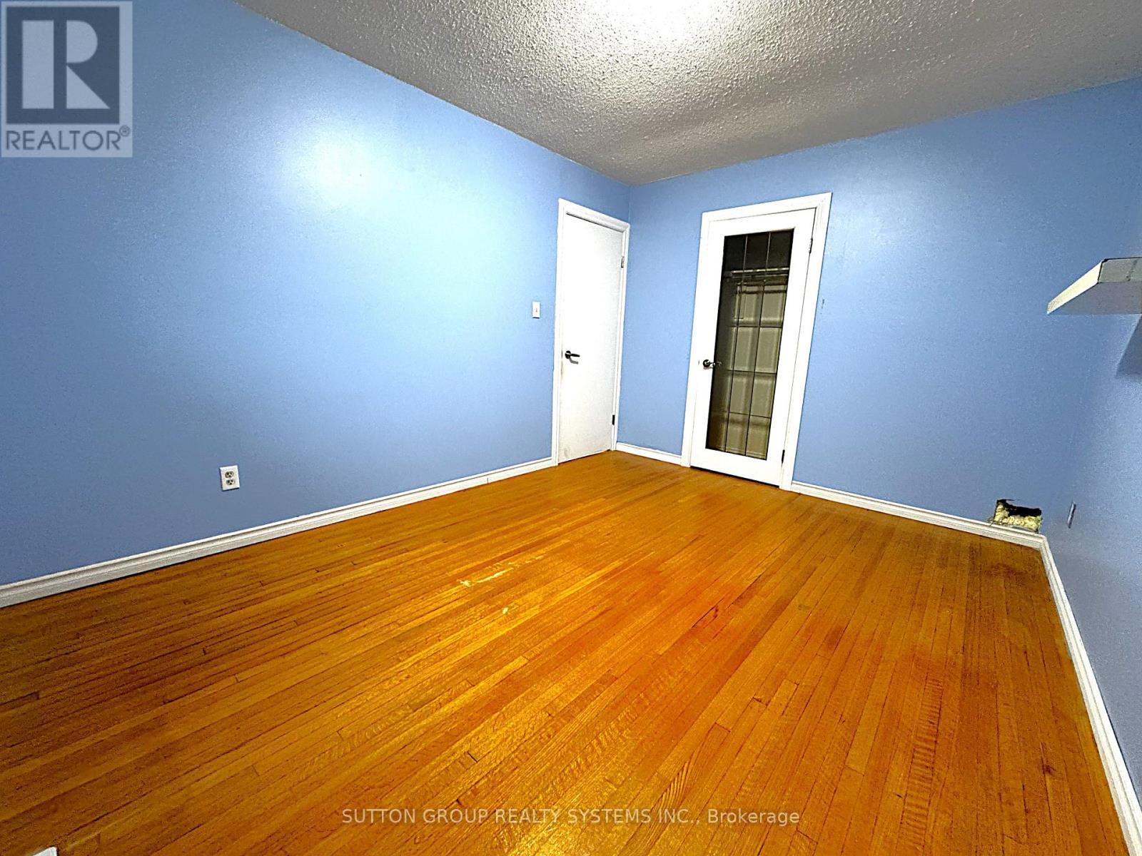 42 Ingleside Drive, Kitchener, ON - Indoor Photo Showing Other Room