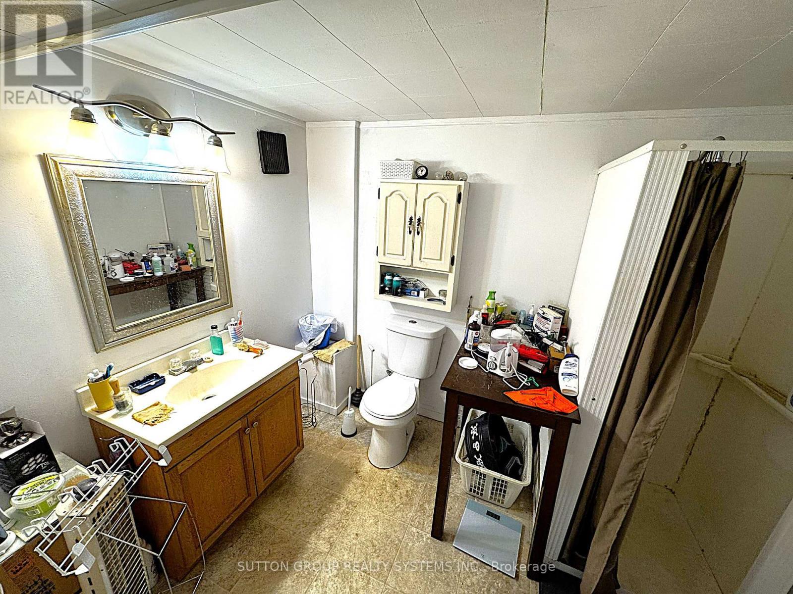 42 Ingleside Drive, Kitchener, ON - Indoor Photo Showing Bathroom