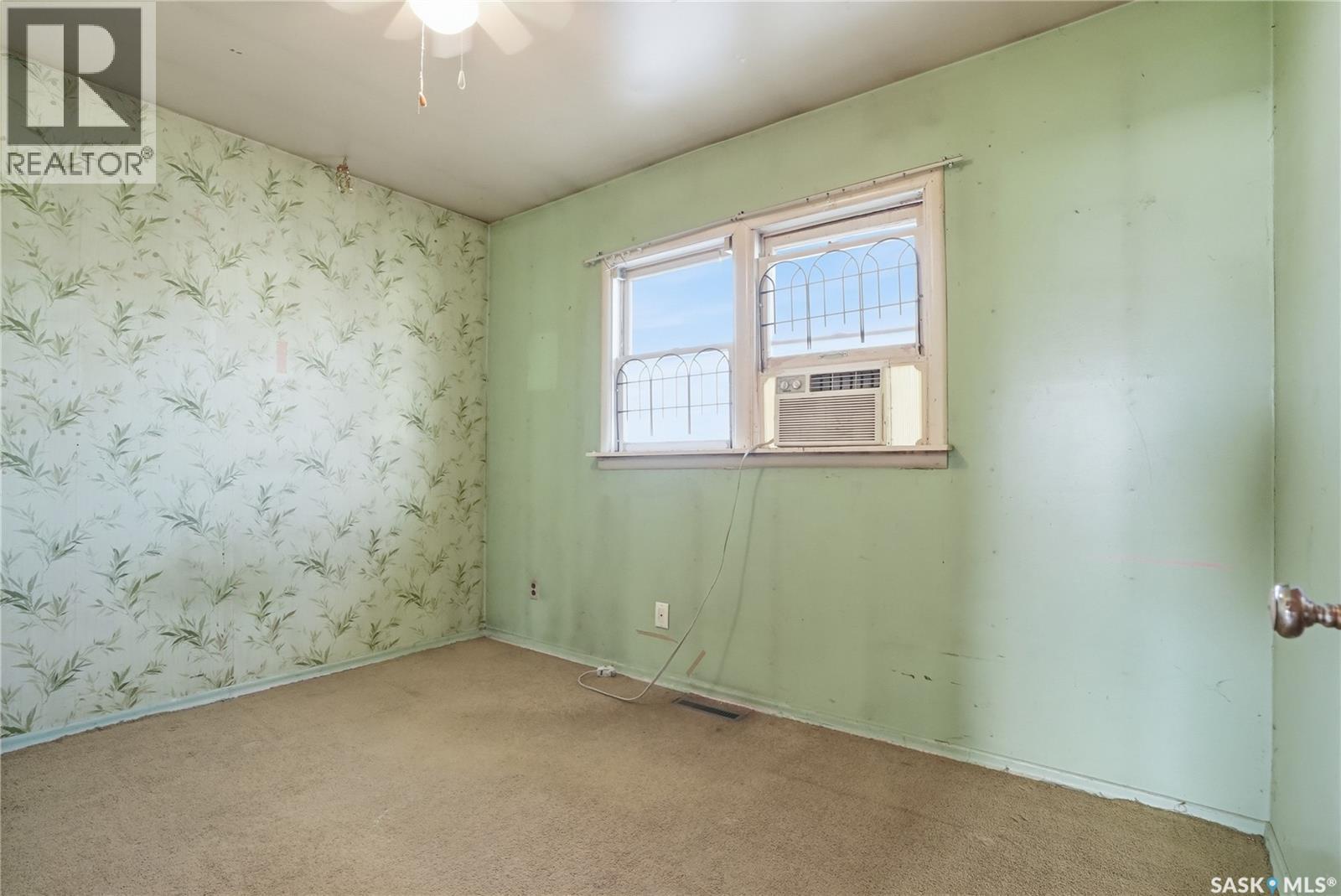 2123 St George Avenue, Saskatoon, SK - Indoor Photo Showing Other Room