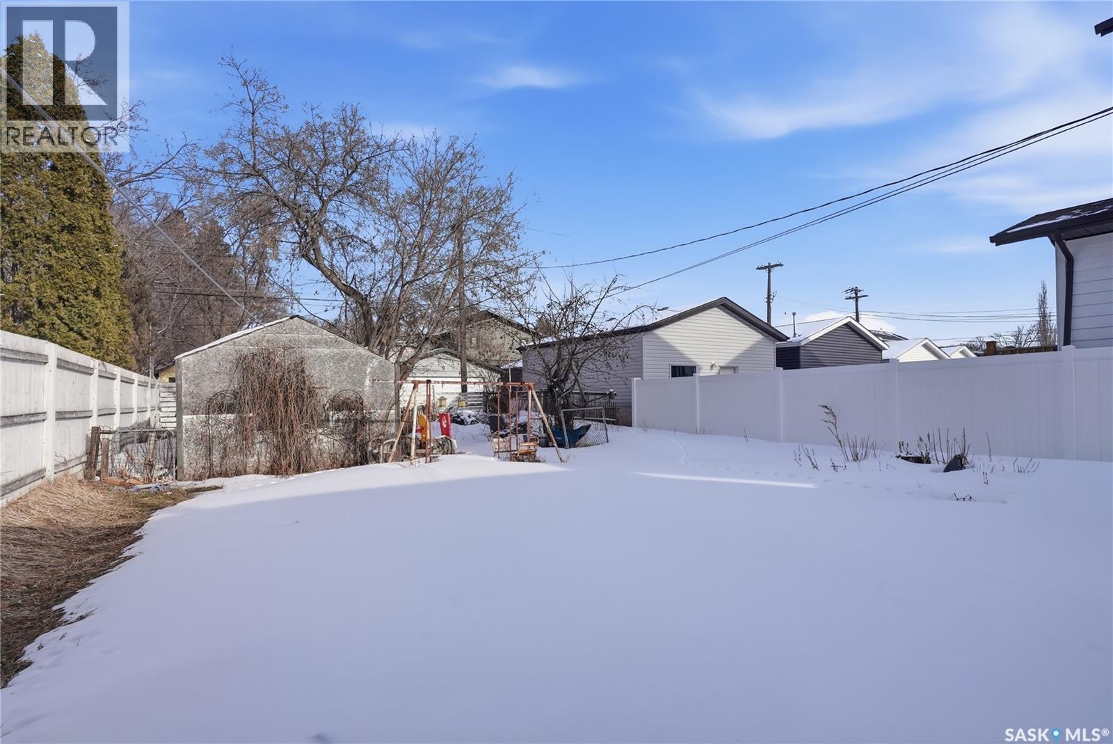 2123 St George Avenue, Saskatoon, SK - Outdoor