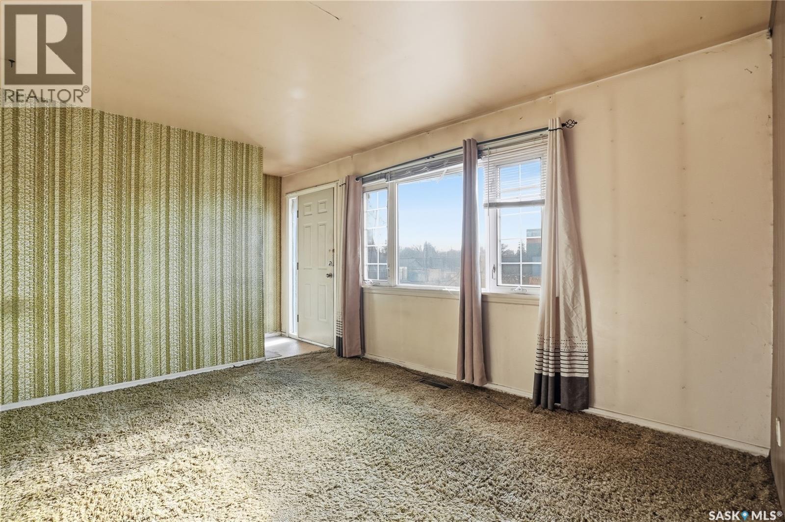 2123 St George Avenue, Saskatoon, SK - Indoor Photo Showing Other Room