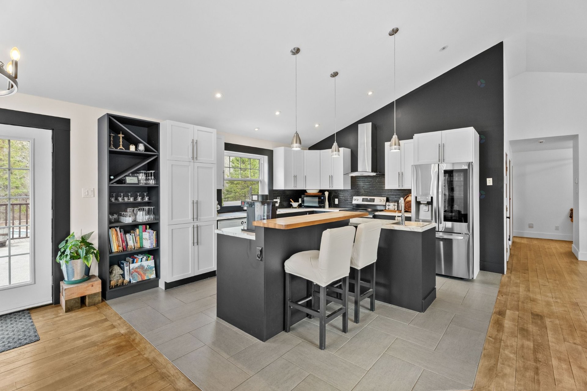 Cuisine - 11 Ch. Twin-Lake, Arundel, QC - Indoor Photo Showing Kitchen With Upgraded Kitchen