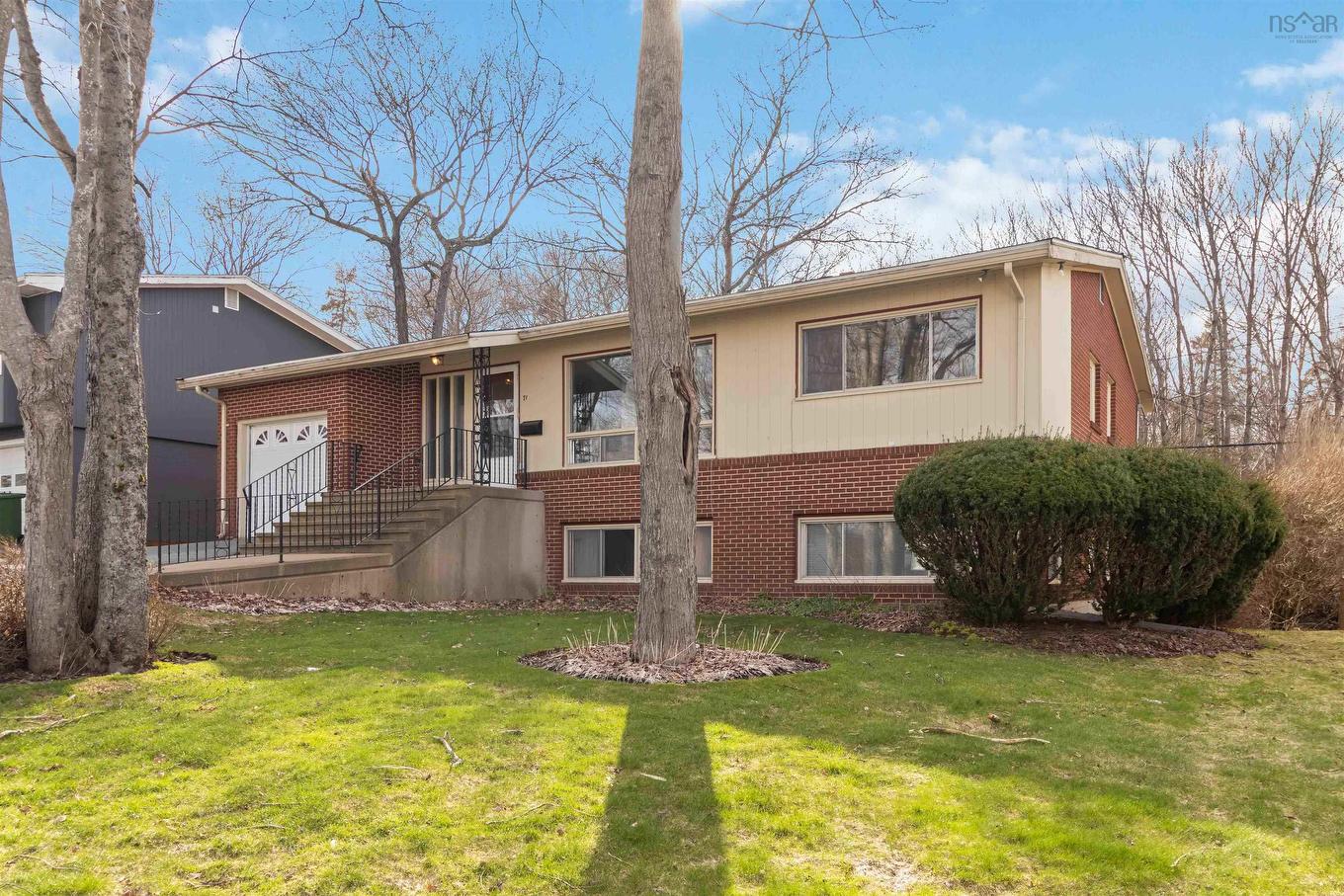 71 Woodward Crescent, Halifax, NS