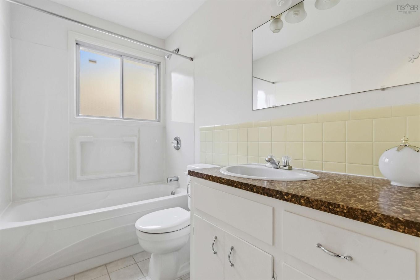 71 Woodward Crescent, Halifax, NS