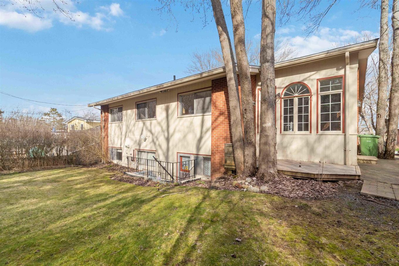 71 Woodward Crescent, Halifax, NS