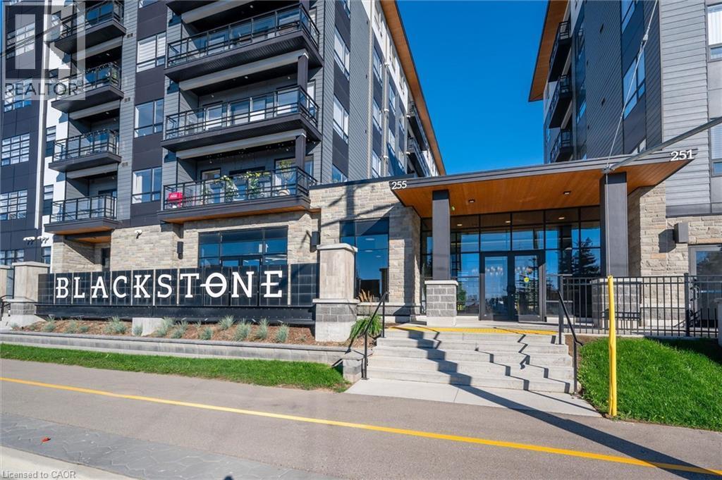 255 Northfield Drive E Unit# 610, Waterloo, ON - Outdoor
