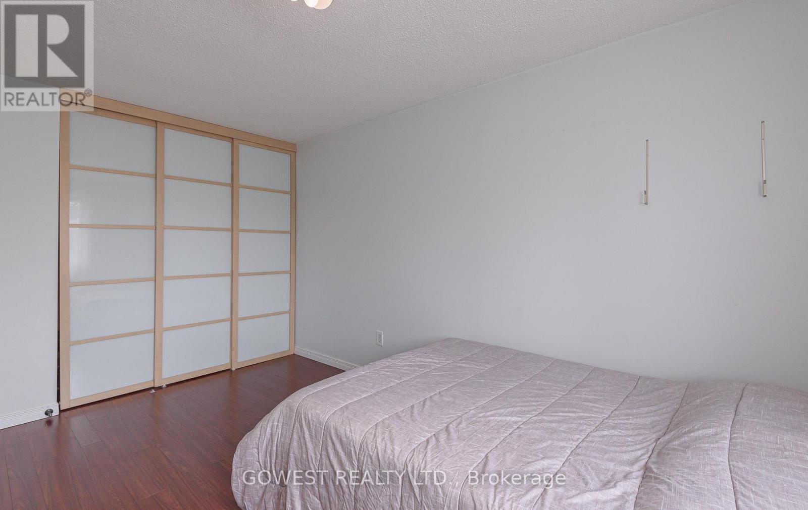6564 Edenwood Drive, Mississauga, ON - Indoor Photo Showing Bedroom