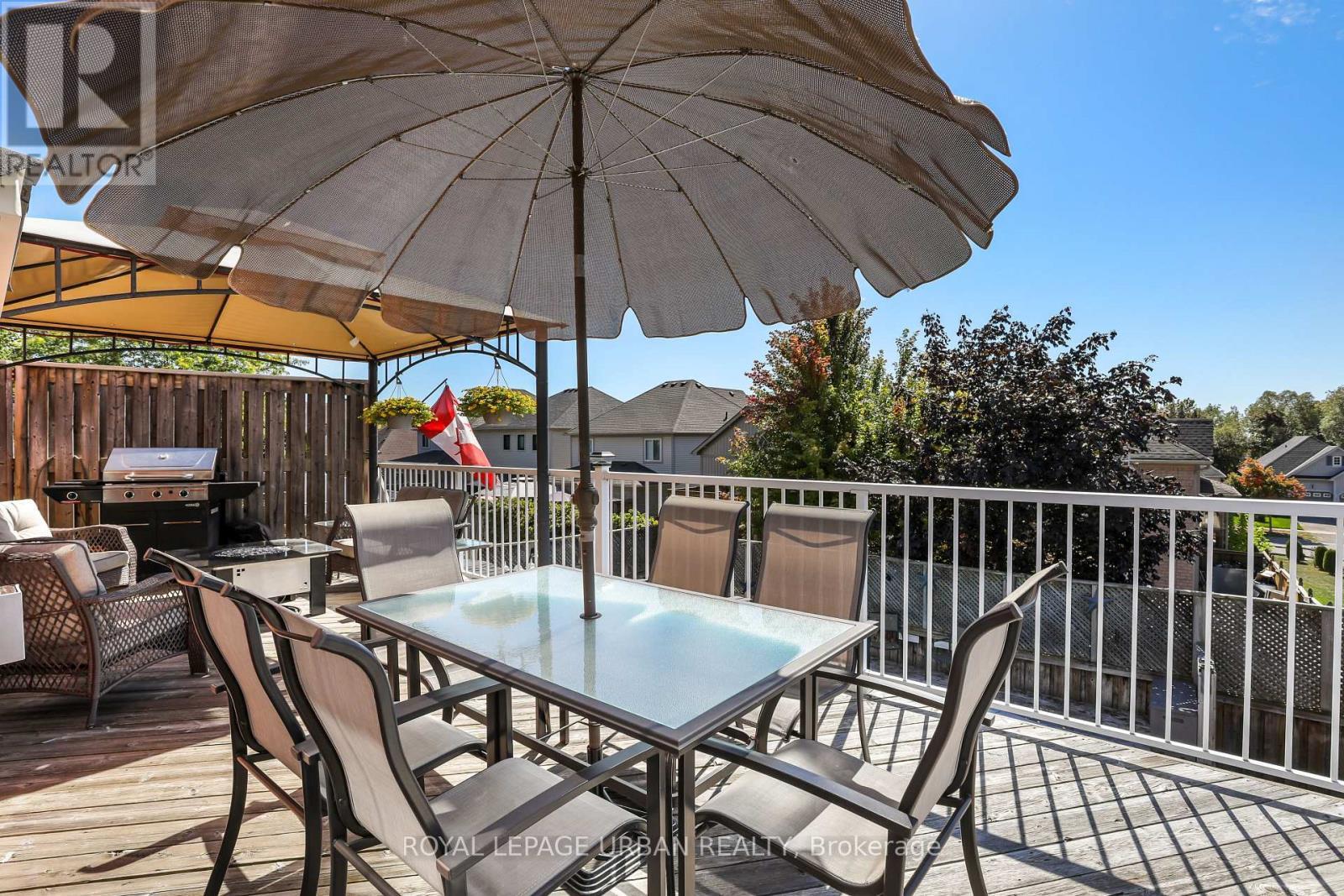 1081 Keswick Court, Oshawa, ON - Outdoor With Deck Patio Veranda With Exterior