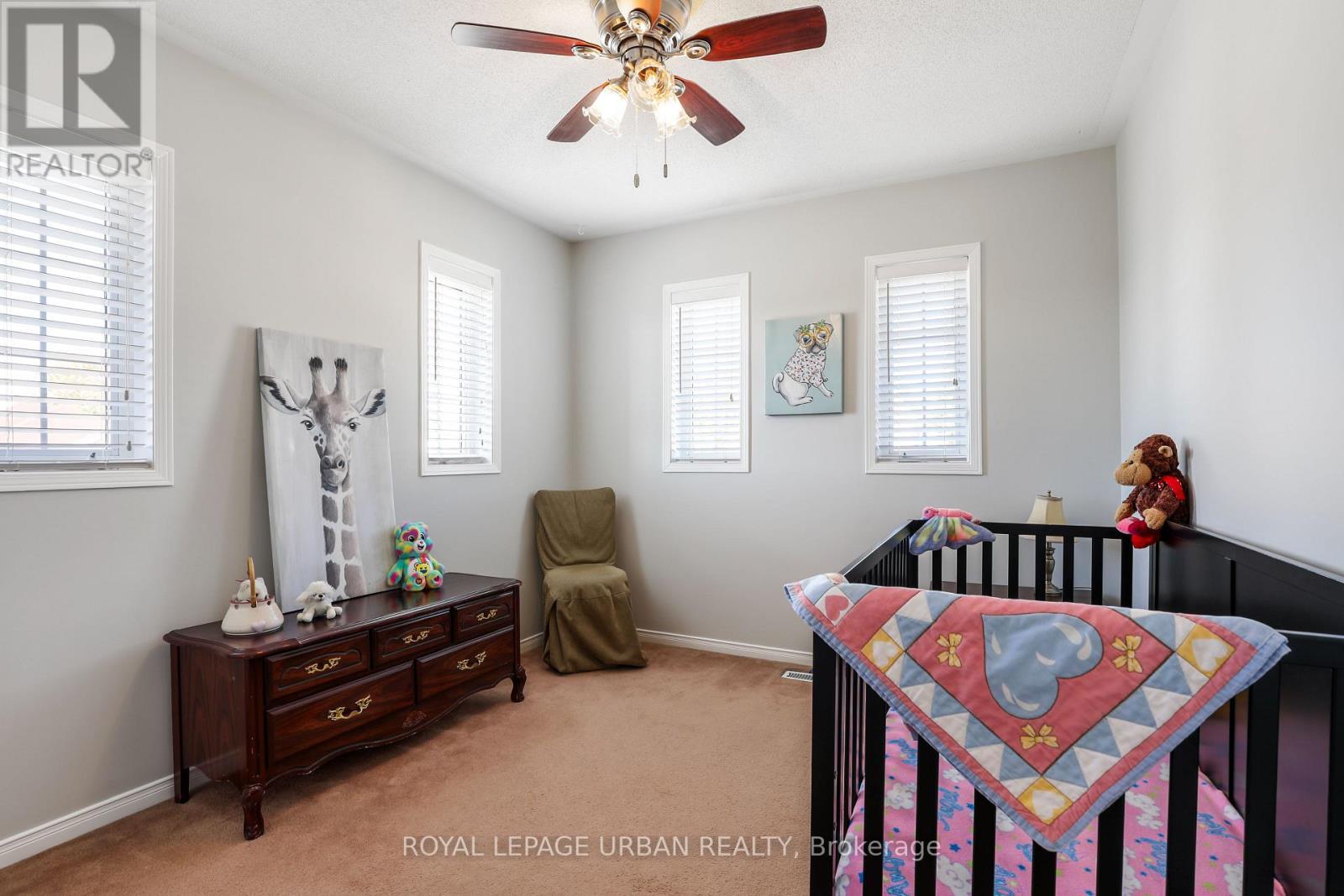 1081 Keswick Court, Oshawa, ON - Indoor