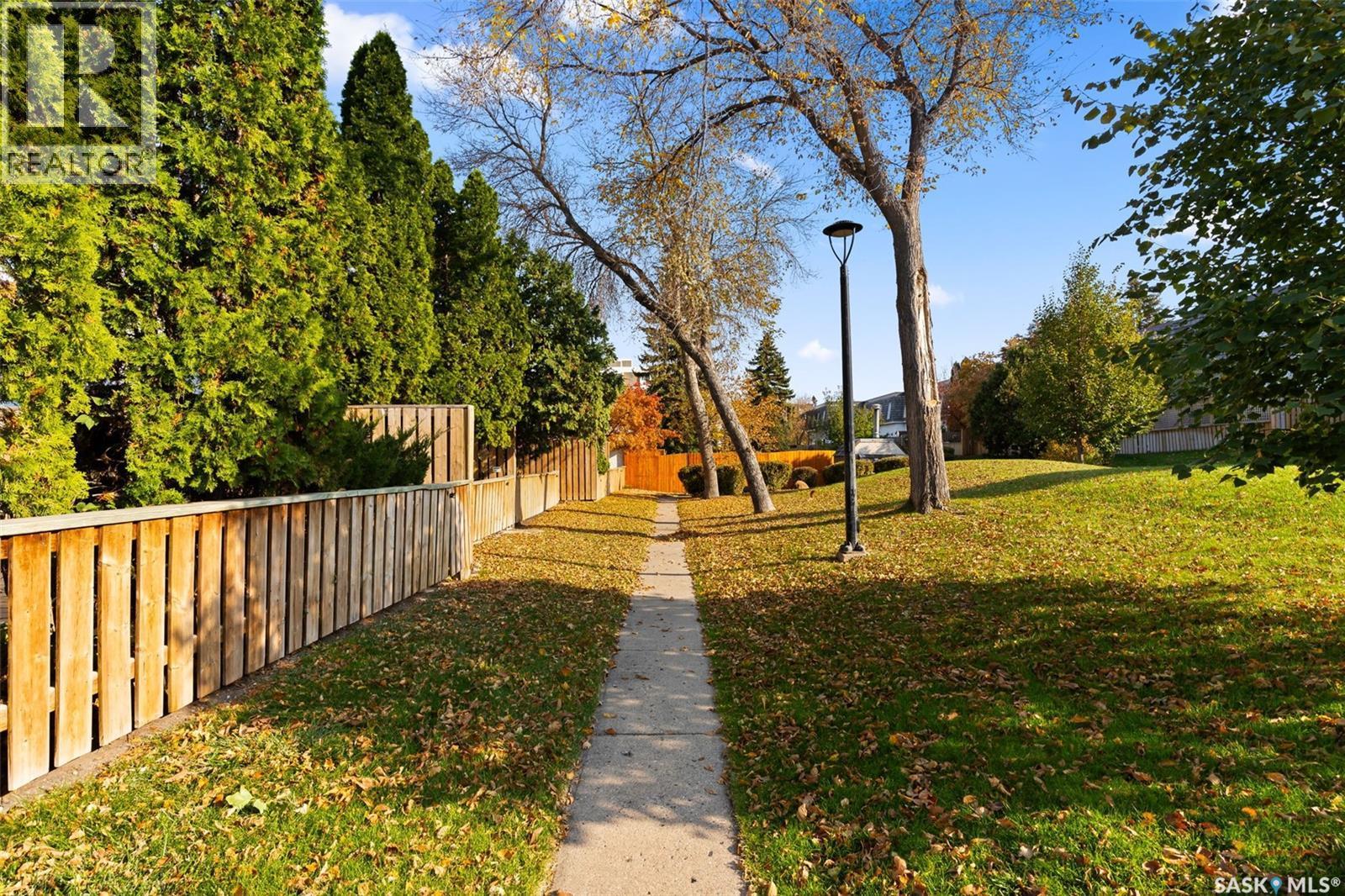 104 Lockwood Road, Regina, SK - Outdoor