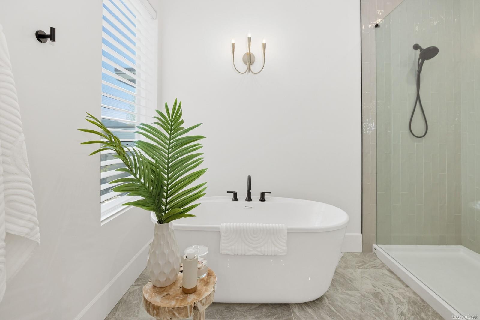 1855 Westlock Rd, Duncan, BC