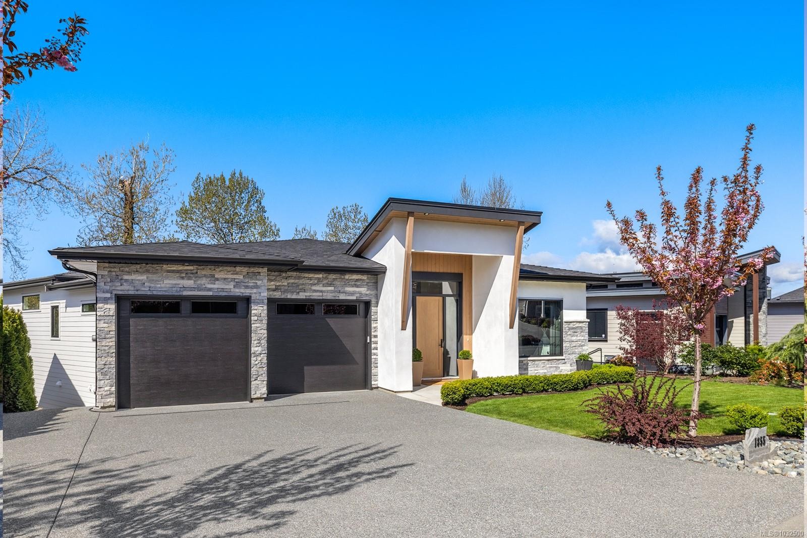 1855 Westlock Rd, Duncan, BC