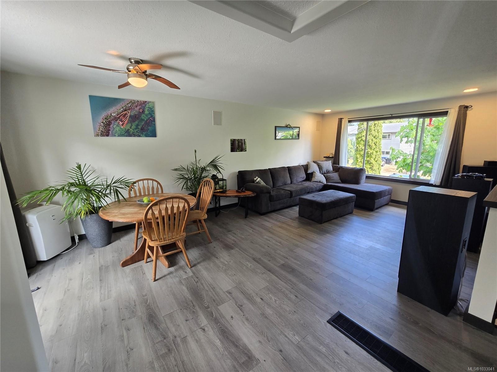 97 Mitchell Rd, Courtenay, BC