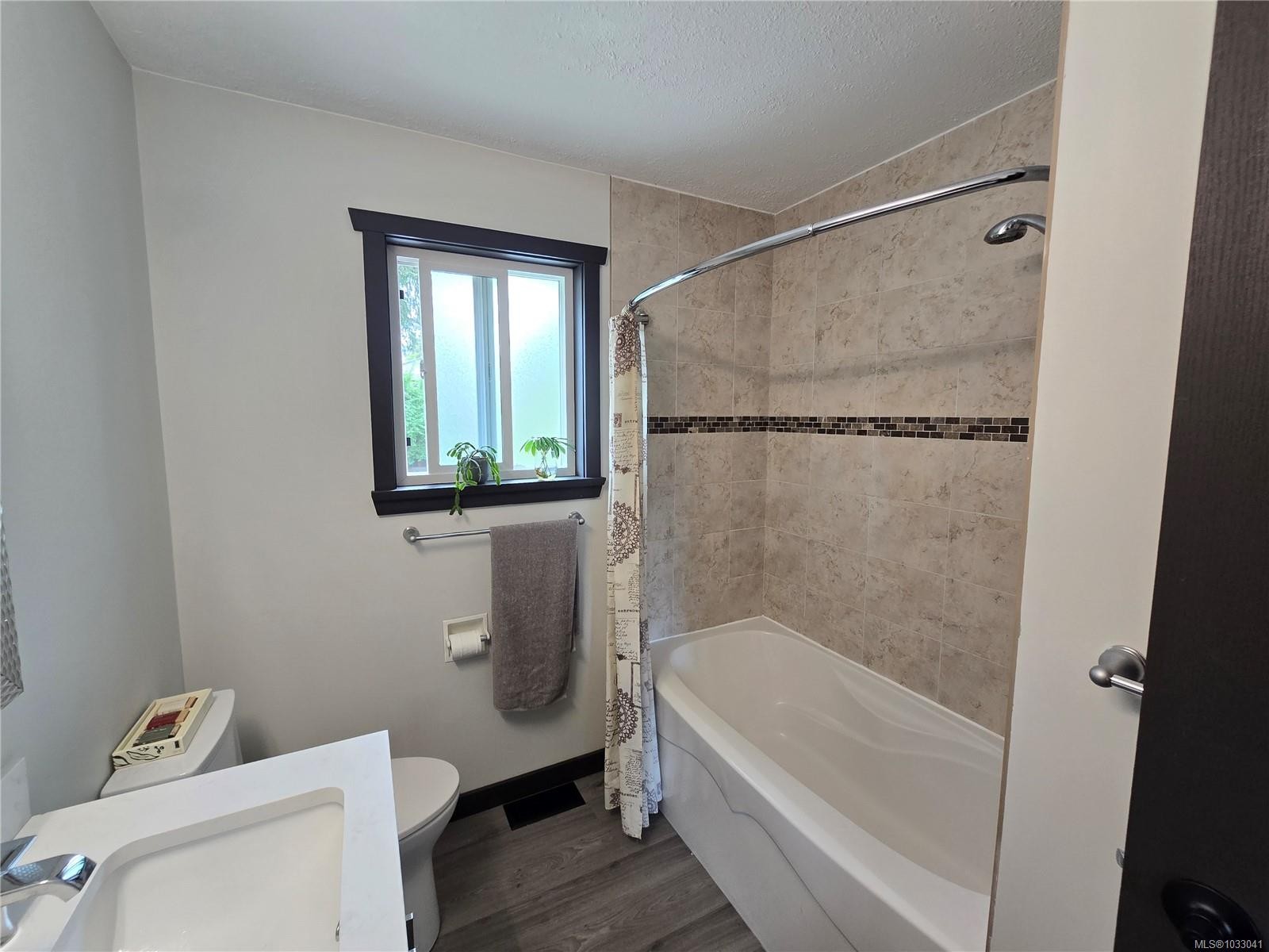 97 Mitchell Rd, Courtenay, BC