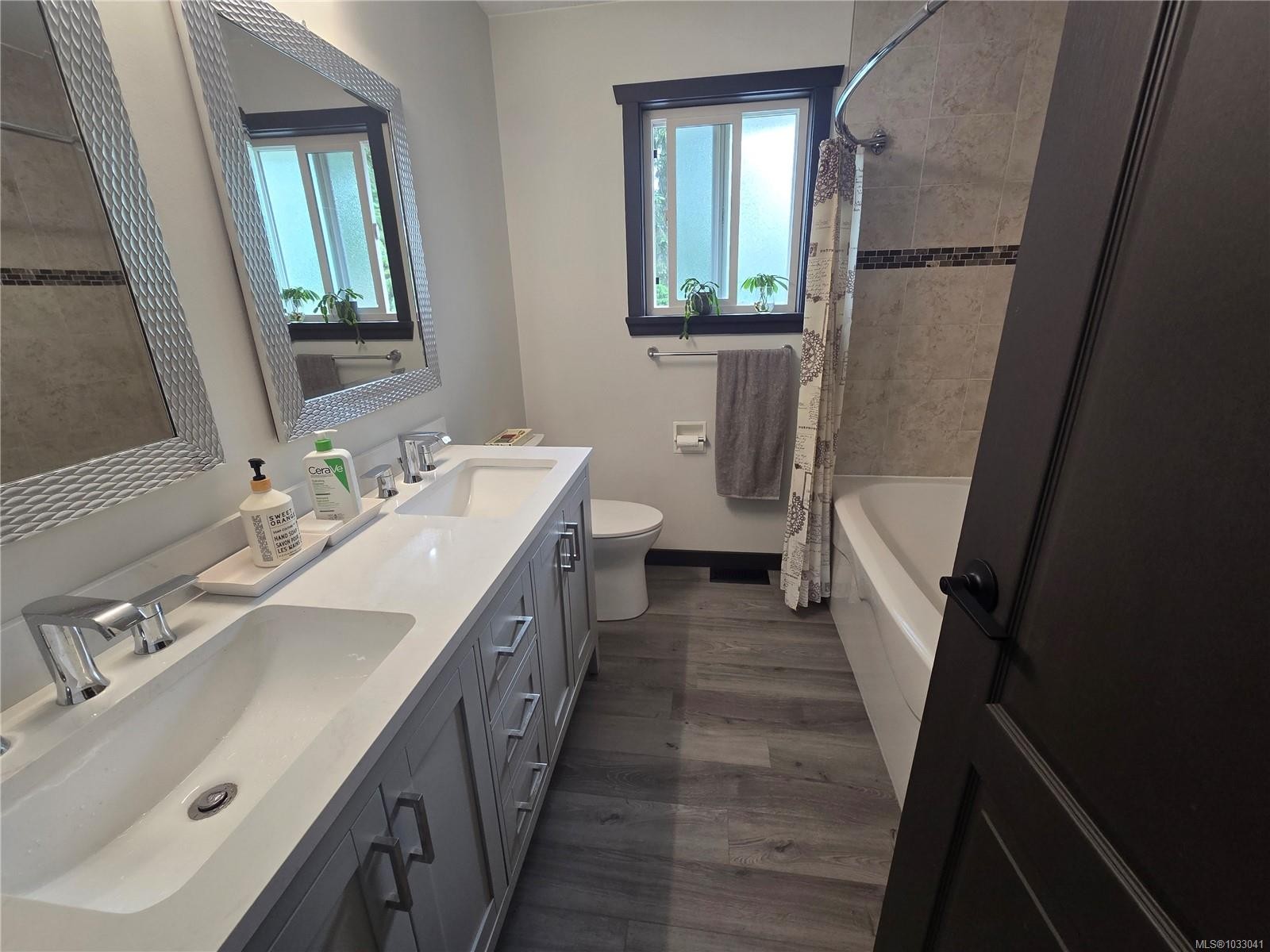 97 Mitchell Rd, Courtenay, BC