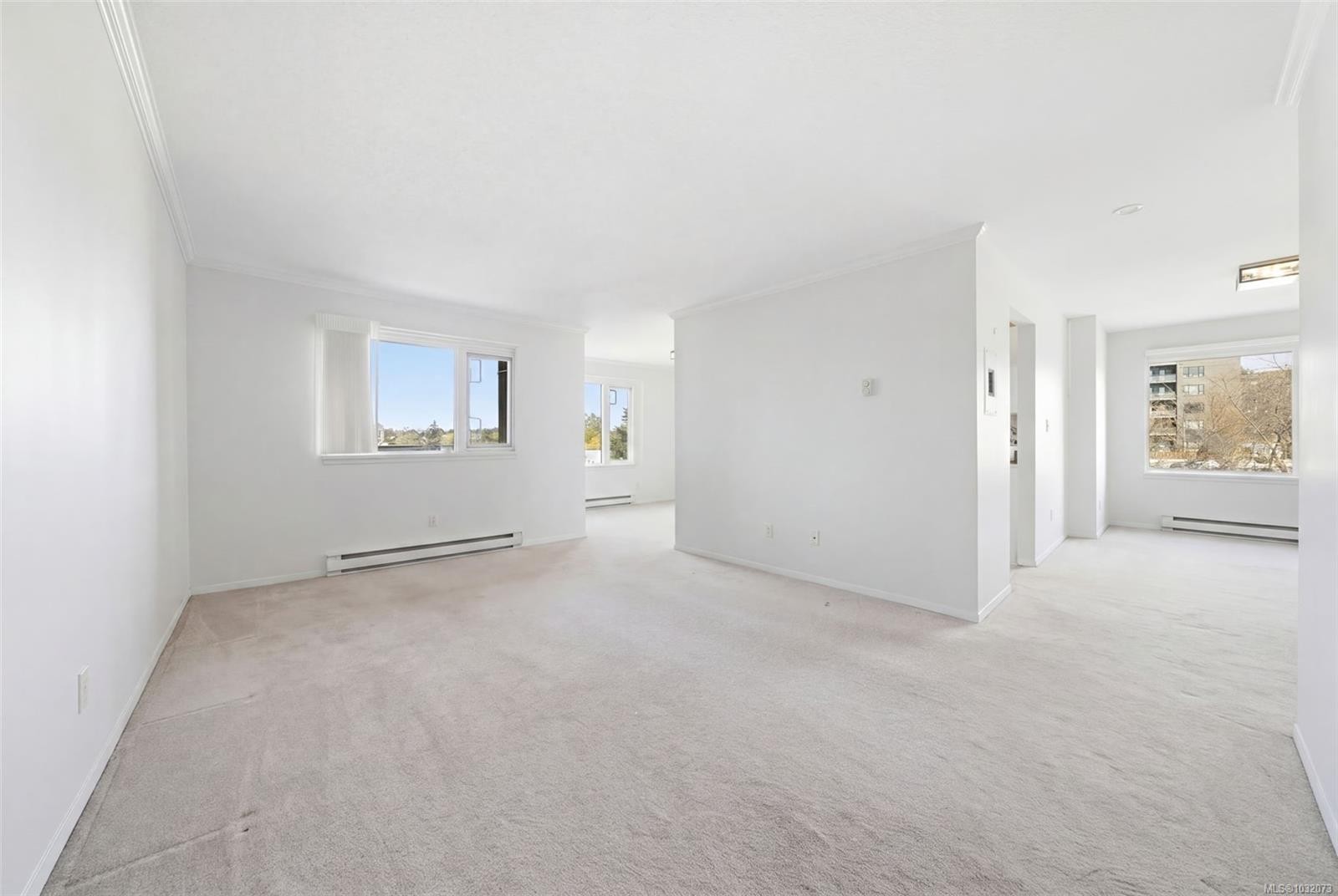 308-103 Gorge Rd East, Victoria, BC - Indoor Photo Showing Other Room