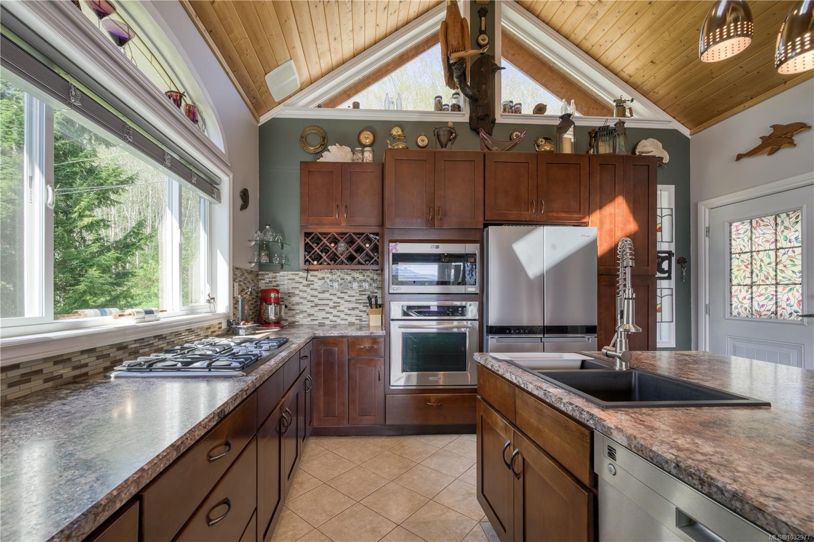 321 Harbour Rd, Coal Harbour, BC