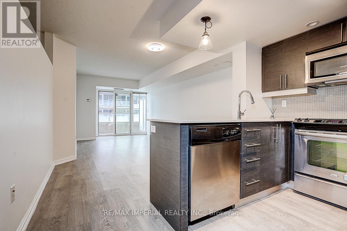 417 - 65 East Liberty Street, Toronto, ON - Indoor Photo Showing Kitchen