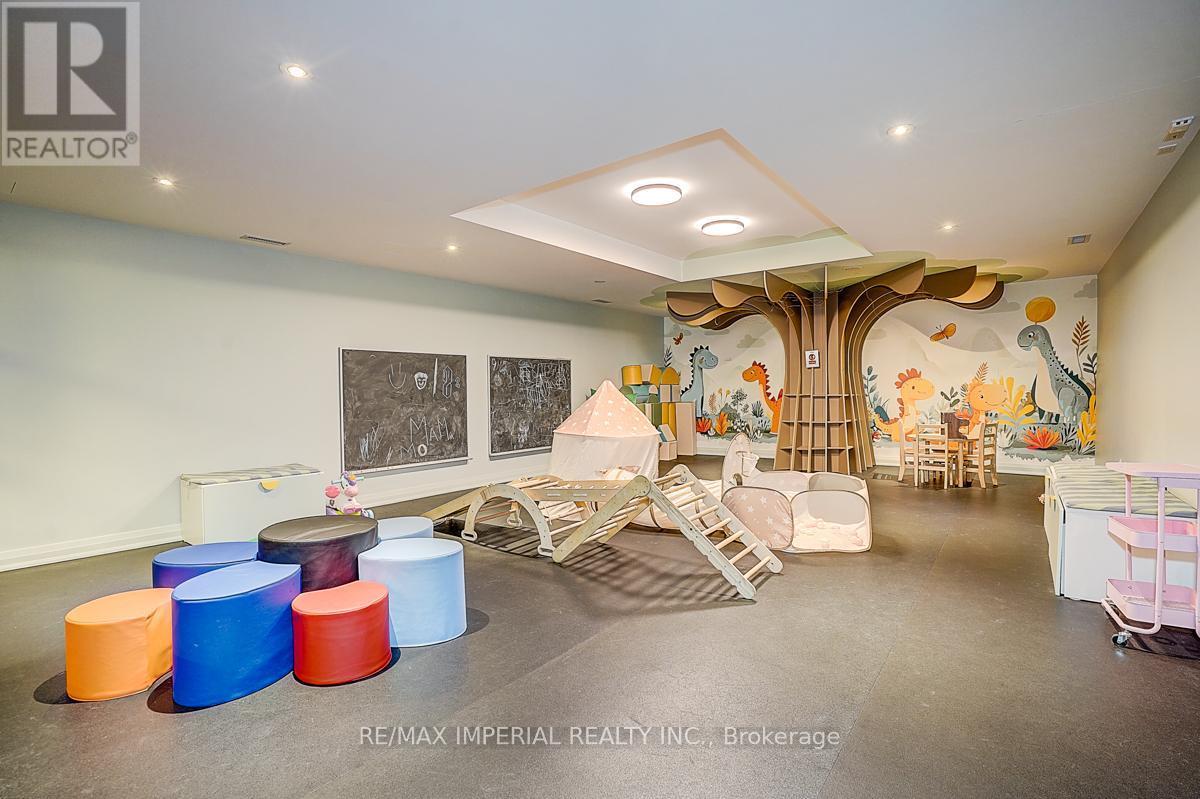 417 - 65 East Liberty Street, Toronto, ON - Indoor