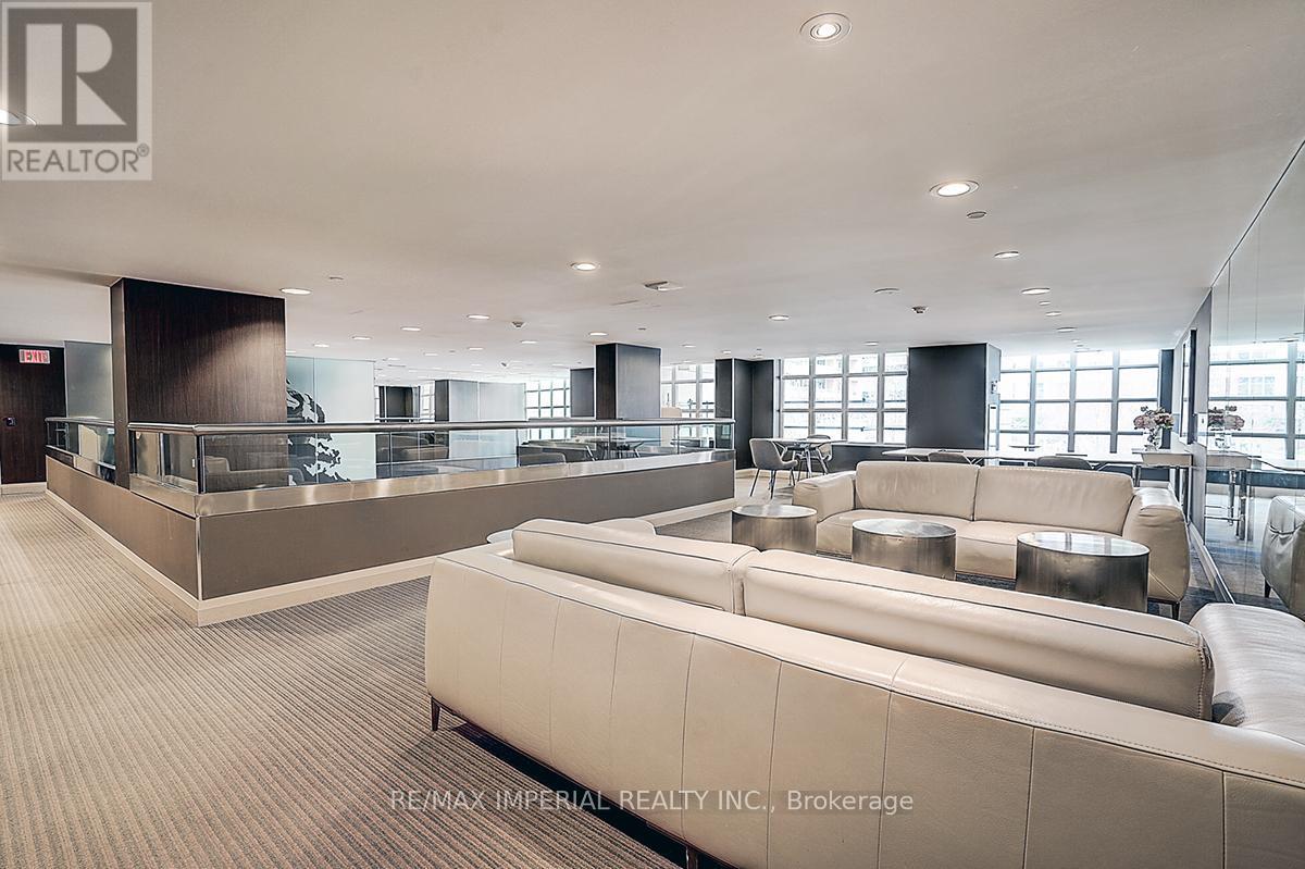417 - 65 East Liberty Street, Toronto, ON - Indoor