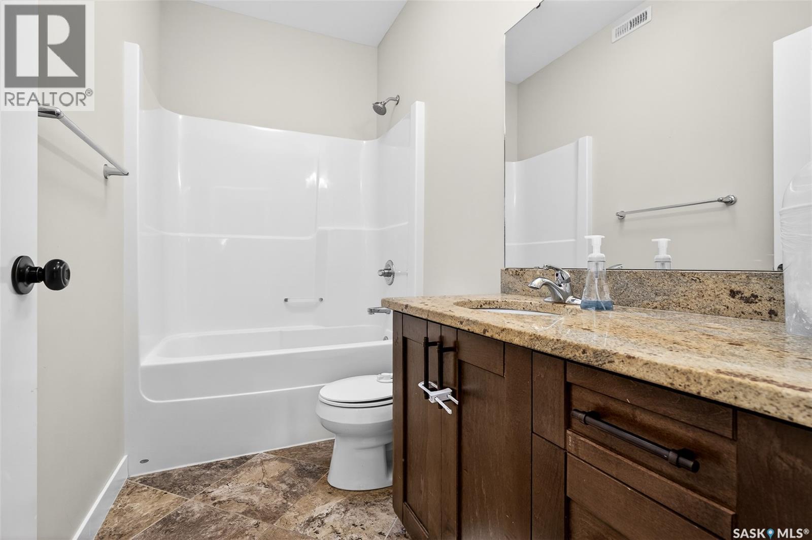 1181 Meier Drive, Moose Jaw, SK - Indoor Photo Showing Bathroom
