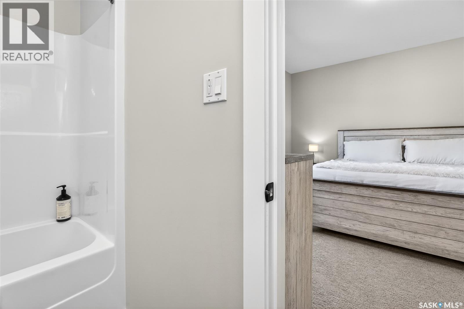 1181 Meier Drive, Moose Jaw, SK - Indoor Photo Showing Bathroom