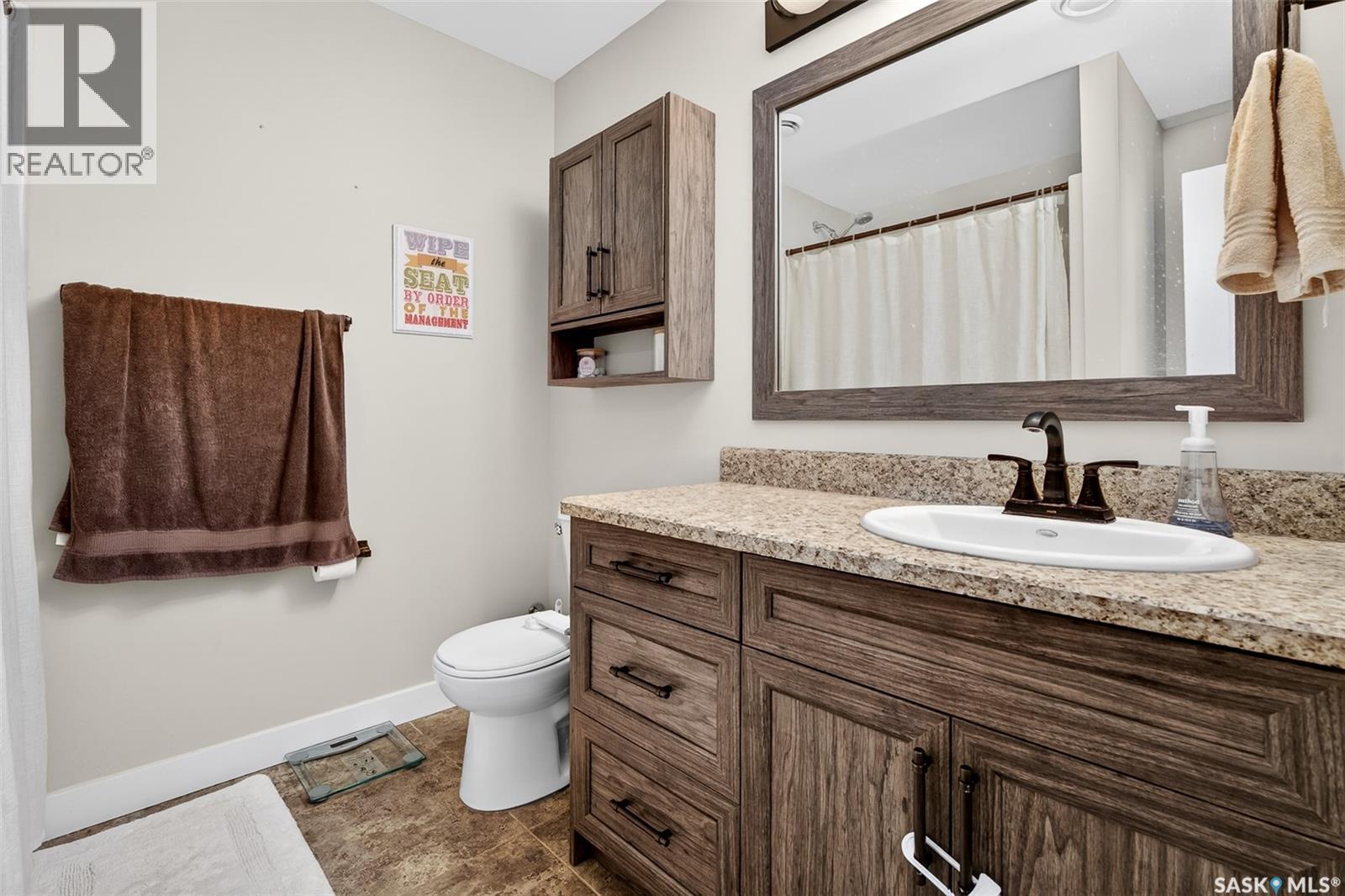 1181 Meier Drive, Moose Jaw, SK - Indoor Photo Showing Bathroom