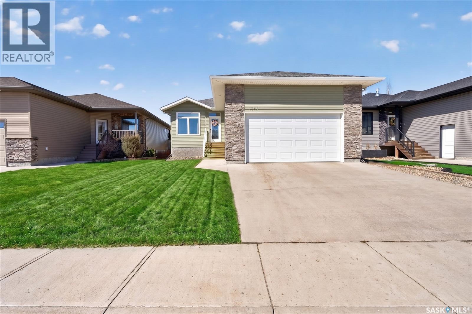 1181 Meier Drive, Moose Jaw, SK - Outdoor
