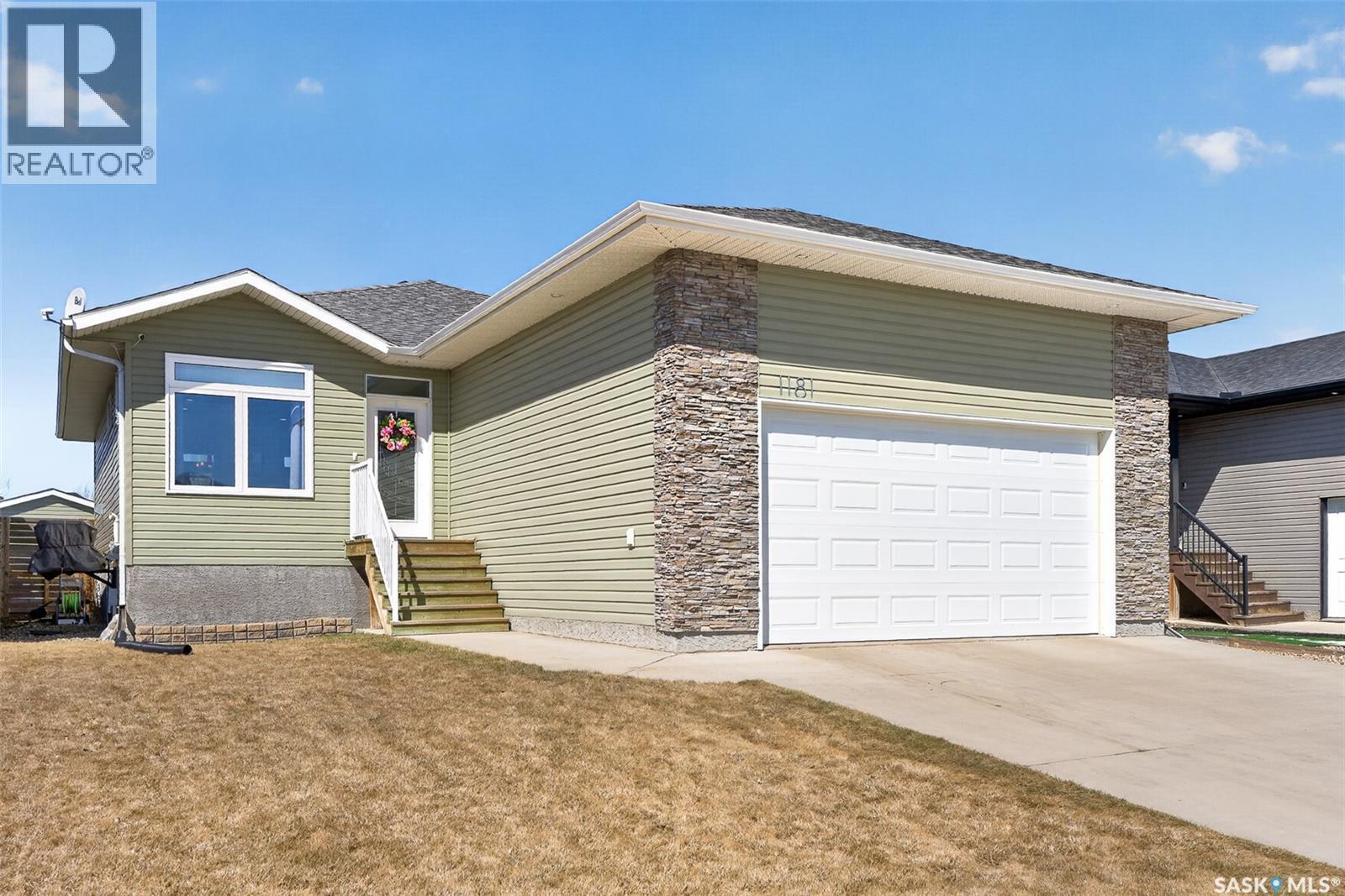 1181 Meier Drive, Moose Jaw, SK - Outdoor
