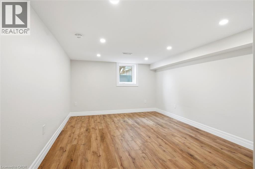 24 Treeview Drive, Toronto, ON - Indoor Photo Showing Other Room