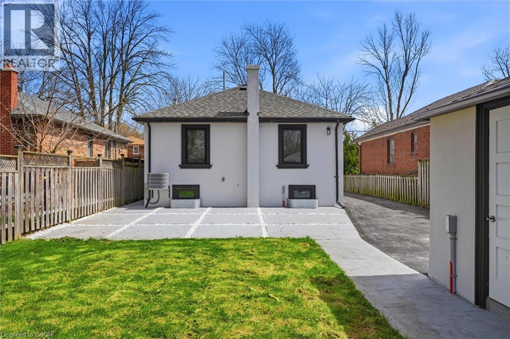 24 Treeview Drive, Toronto, ON - Outdoor