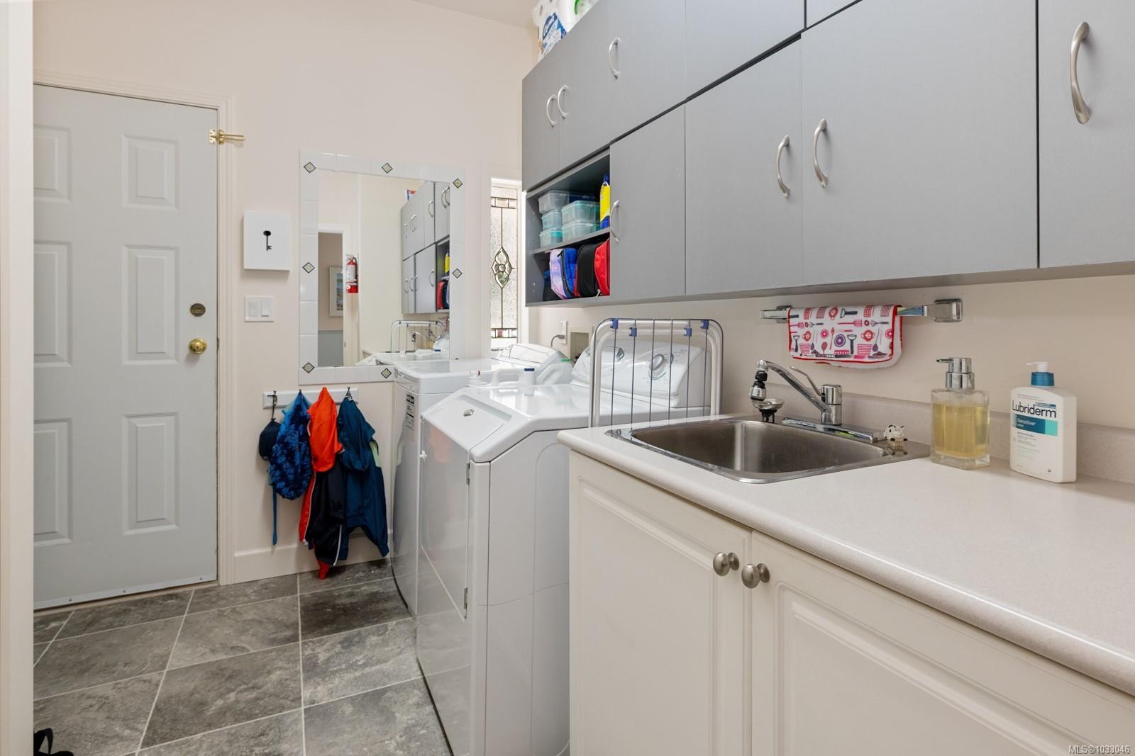 6246 Lower Chippewa Rd, Duncan, BC