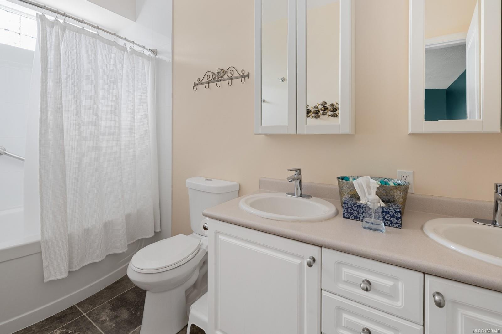 6246 Lower Chippewa Rd, Duncan, BC