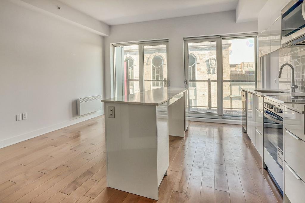 Salon - 601-2100 Boul. St-Laurent, Montréal (Ville-Marie), QC - Indoor Photo Showing Kitchen With Upgraded Kitchen