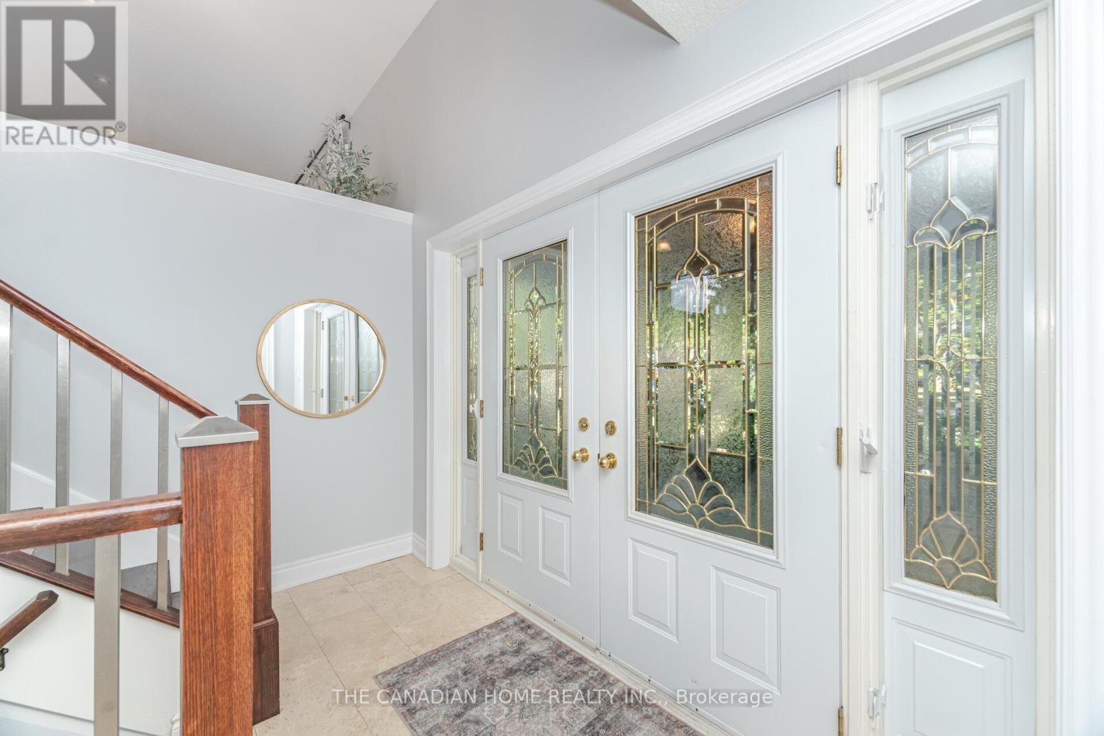 207 Penn Drive, Burlington, ON - Indoor Photo Showing Other Room