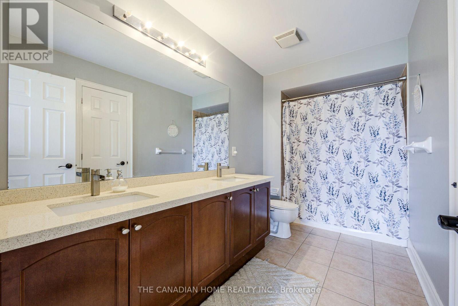 35 Ashby Field Road, Brampton, ON - Indoor Photo Showing Bathroom