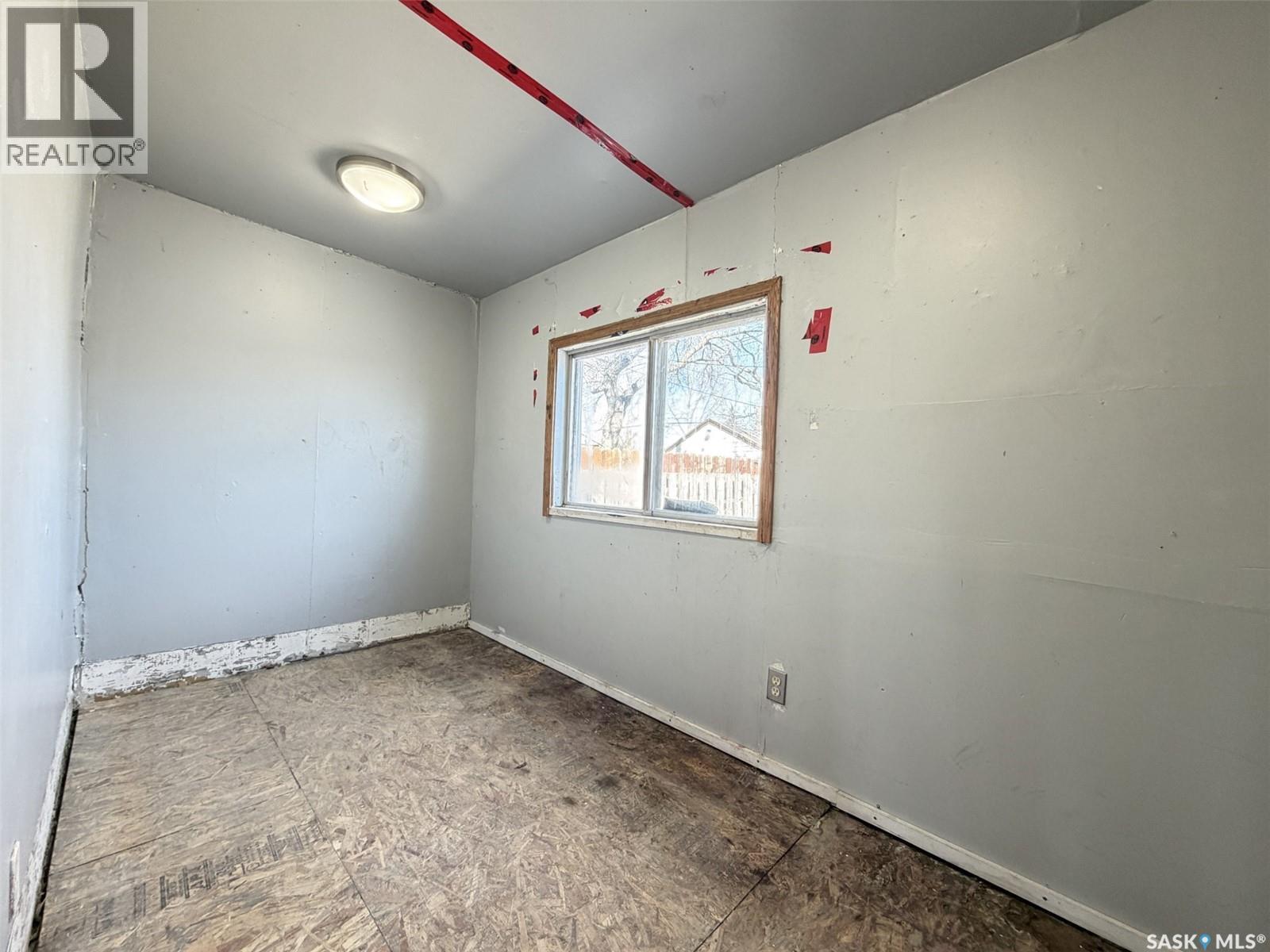 1037 Broder Street, Regina, SK - Indoor Photo Showing Other Room