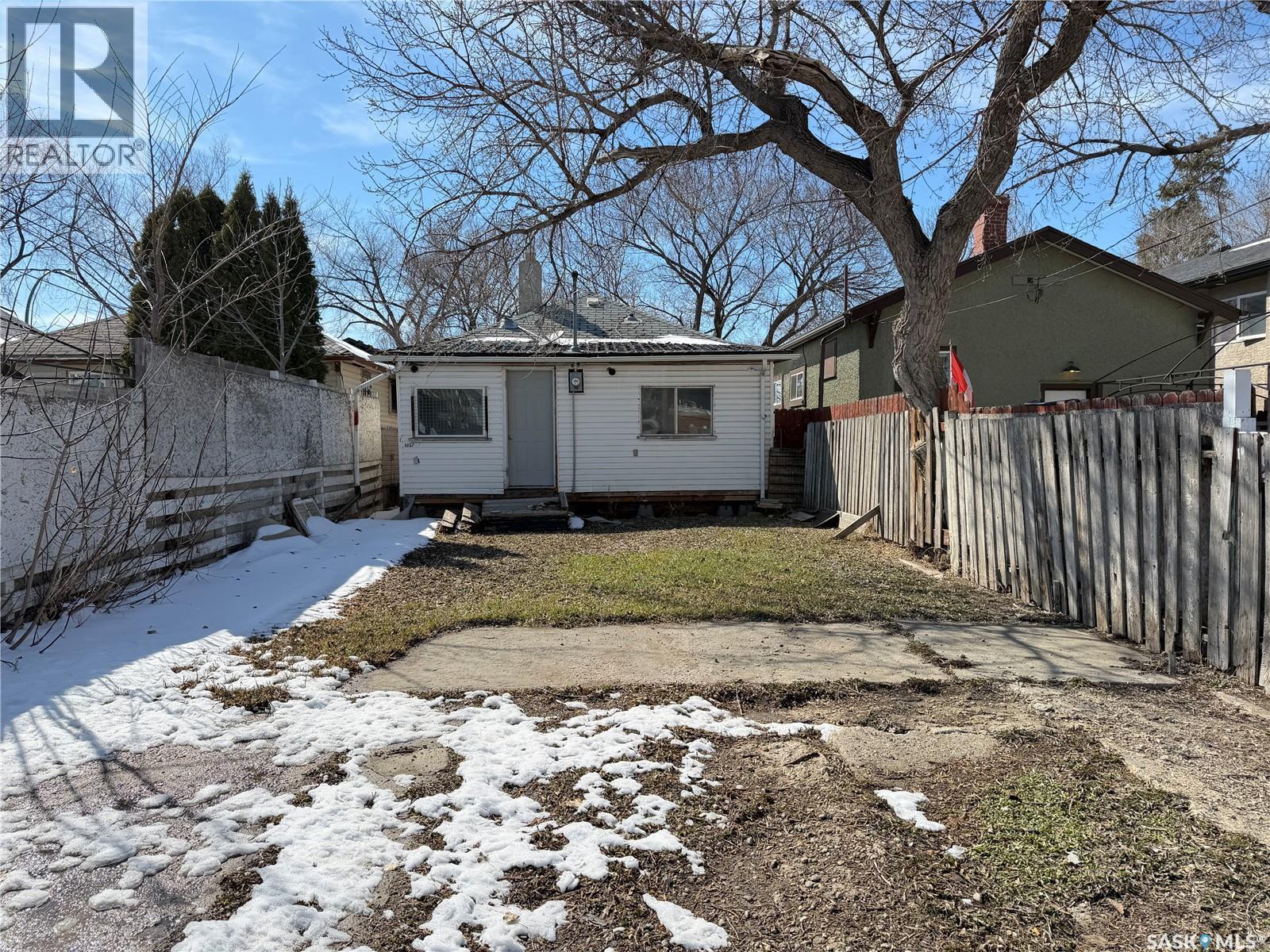 1037 Broder Street, Regina, SK - Outdoor