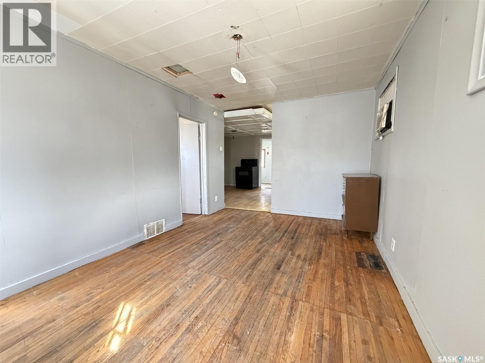 1037 Broder Street, Regina, SK - Indoor Photo Showing Other Room